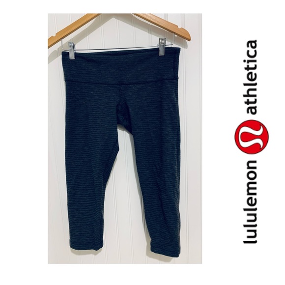 Lululemon black textured crop wunder under Pants 6 - Picture 1 of 4